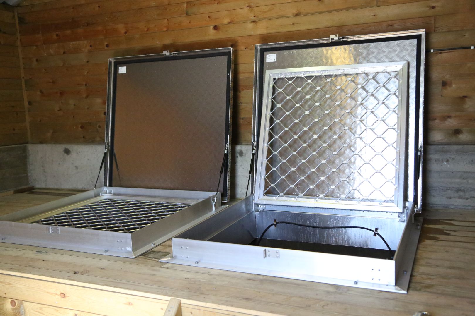 Helnor Multi-Bygg - Byflaten luker til hoydebasseng